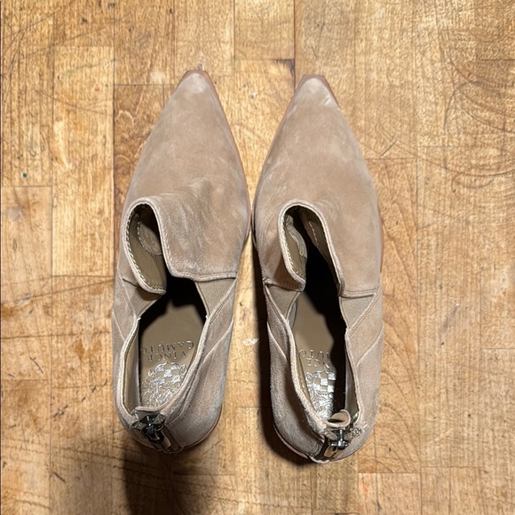 Vince Camuto Ankle Boots - Picture 3 of 5